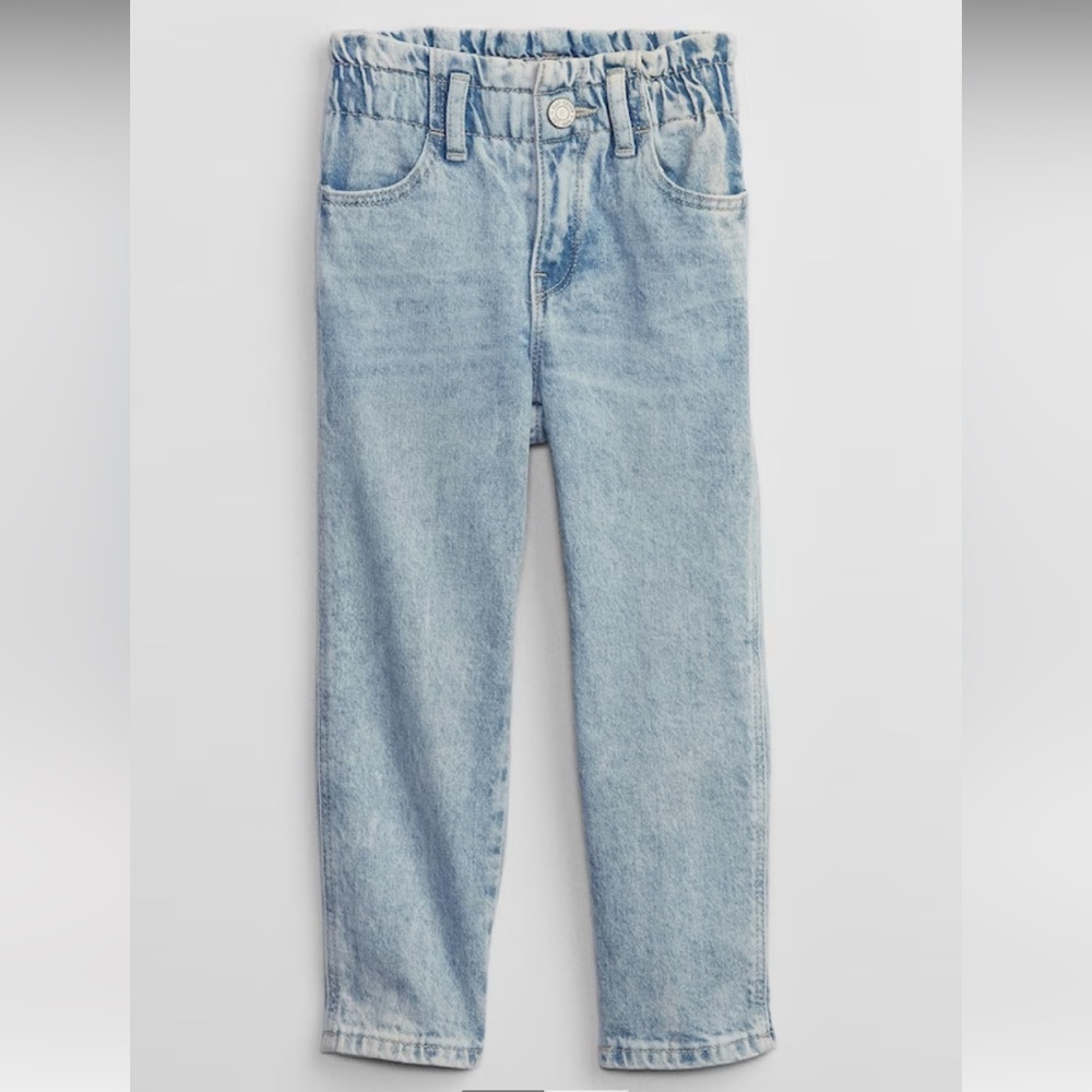 Gap kids “just like mom Jean”